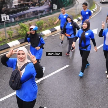 Runner Photo 7945831