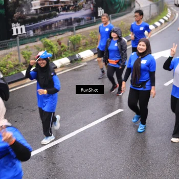 Runner Photo 7945834
