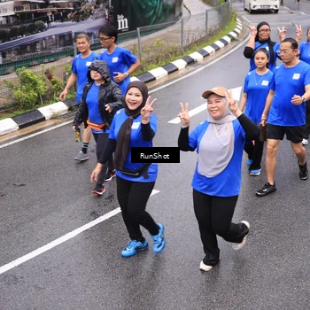 Runner Photo 7945843