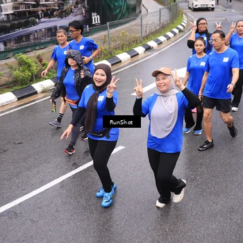 Runner Photo 7945845