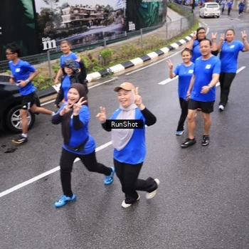 Runner Photo 7945854