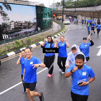 Runner Photo 7945867
