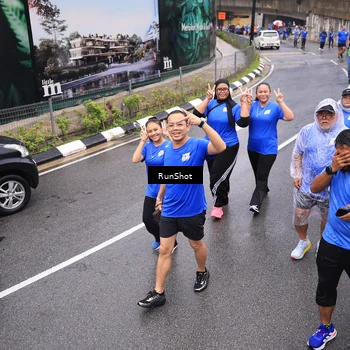 Runner Photo 7945870