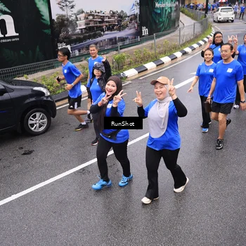 Runner Photo 7945871