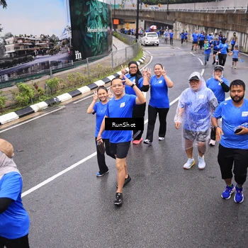 Runner Photo 7945876