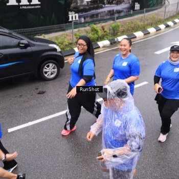 Runner Photo 7945884