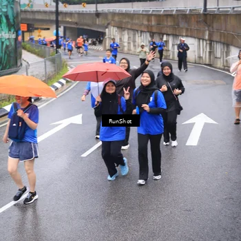 Runner Photo 7945886