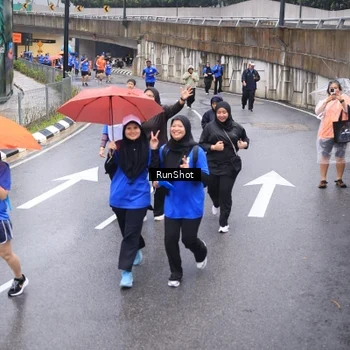 Runner Photo 7945908