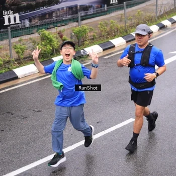 Runner Photo 7945927