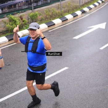 Runner Photo 7945931
