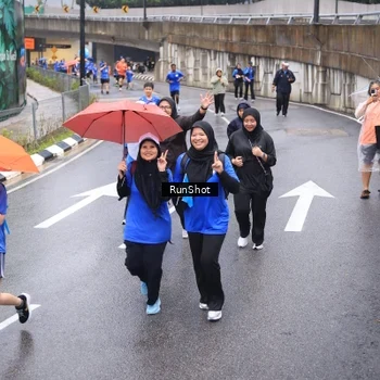 Runner Photo 7945932