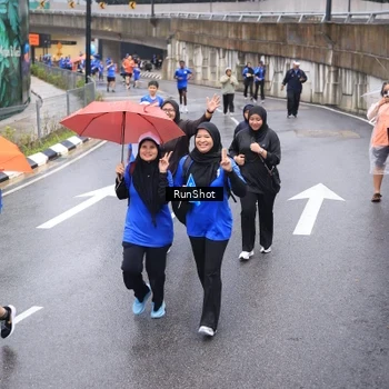 Runner Photo 7945942