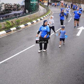 Runner Photo 7945948