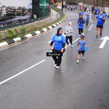 Runner Photo 7945949