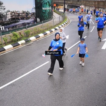 Runner Photo 7945952