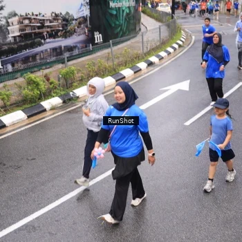Runner Photo 7945960