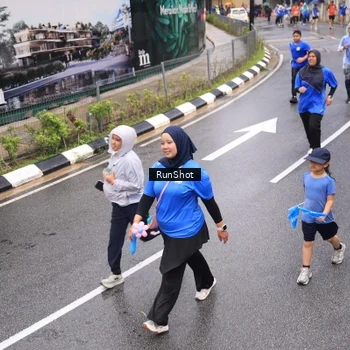 Runner Photo 7945961