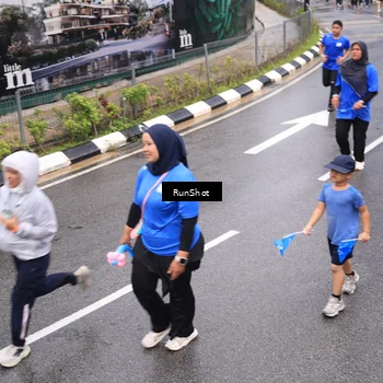 Runner Photo 7945969