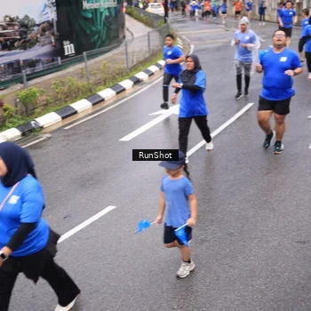 Runner Photo 7945970