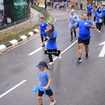Runner Photo 7945972