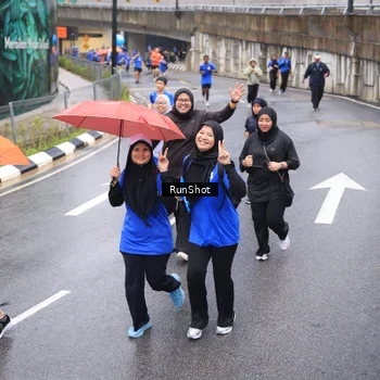 Runner Photo 7945973