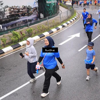 Runner Photo 7945974