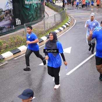 Runner Photo 7945978