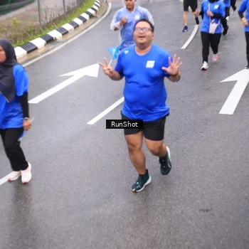Runner Photo 7945982