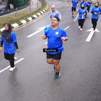 Runner Photo 7945987