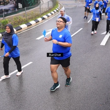 Runner Photo 7945988