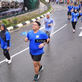Runner Photo 7945992
