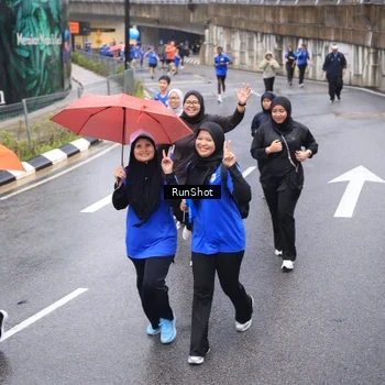 Runner Photo 7945997