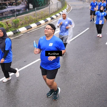 Runner Photo 7945998