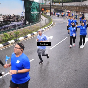 Runner Photo 7945999