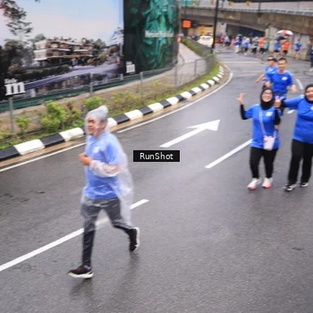 Runner Photo 7946001