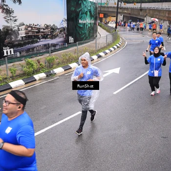 Runner Photo 7946013