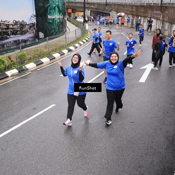 Runner Photo 7946014