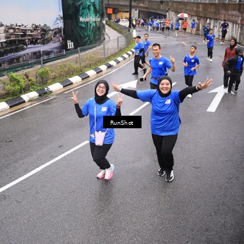 Runner Photo 7946015