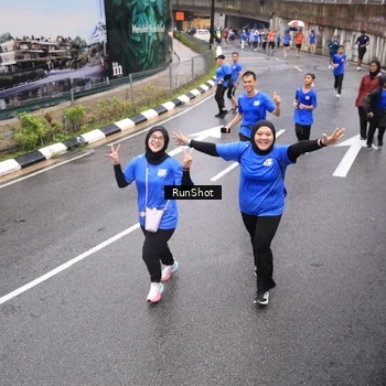 Runner Photo 7946017