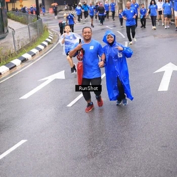Runner Photo 7946019