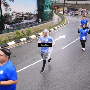 Runner Photo 7946021