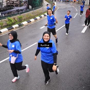 Runner Photo 7946022