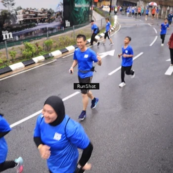 Runner Photo 7946026