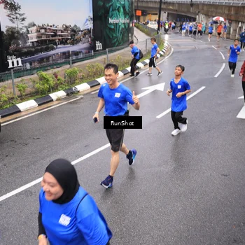 Runner Photo 7946029