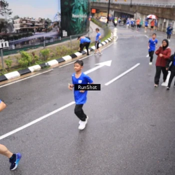 Runner Photo 7946030
