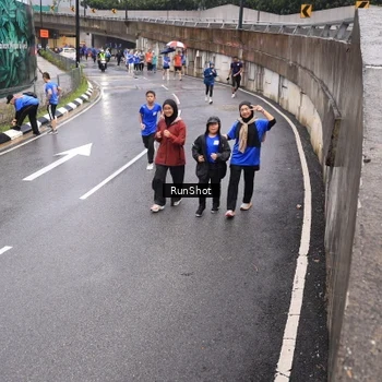 Runner Photo 7946046