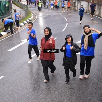 Runner Photo 7946057