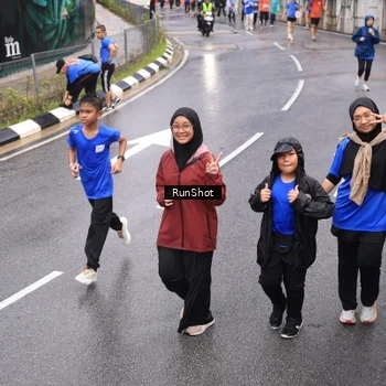 Runner Photo 7946066