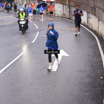 Runner Photo 7946074