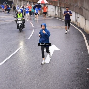 Runner Photo 7946076